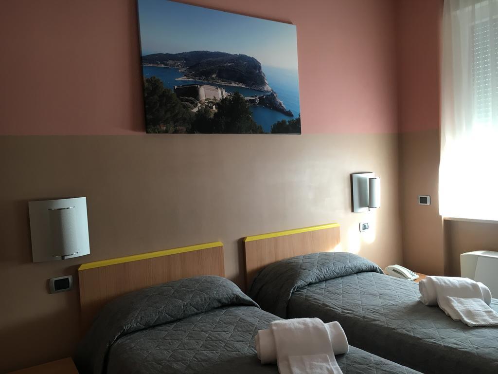 Hh Il Gabbiano Hotel La Spezia Bagian luar foto