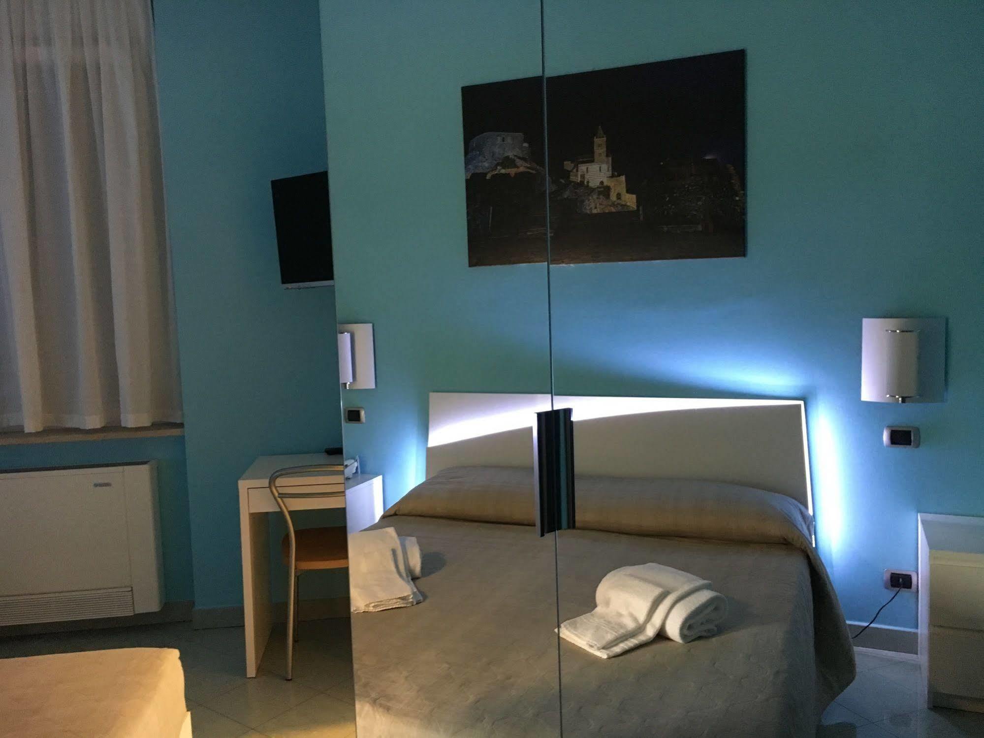 Hh Il Gabbiano Hotel La Spezia Bagian luar foto